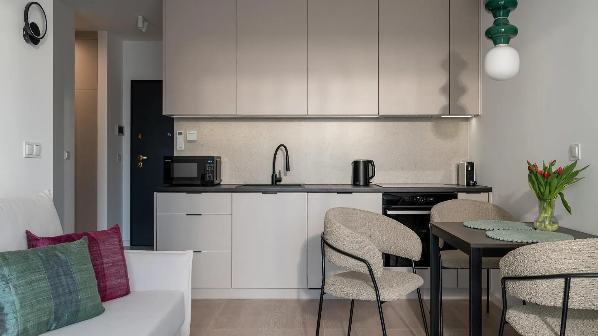 Ina Rent - Apartamenty Czysta Delux 弗罗茨瓦夫 0*,