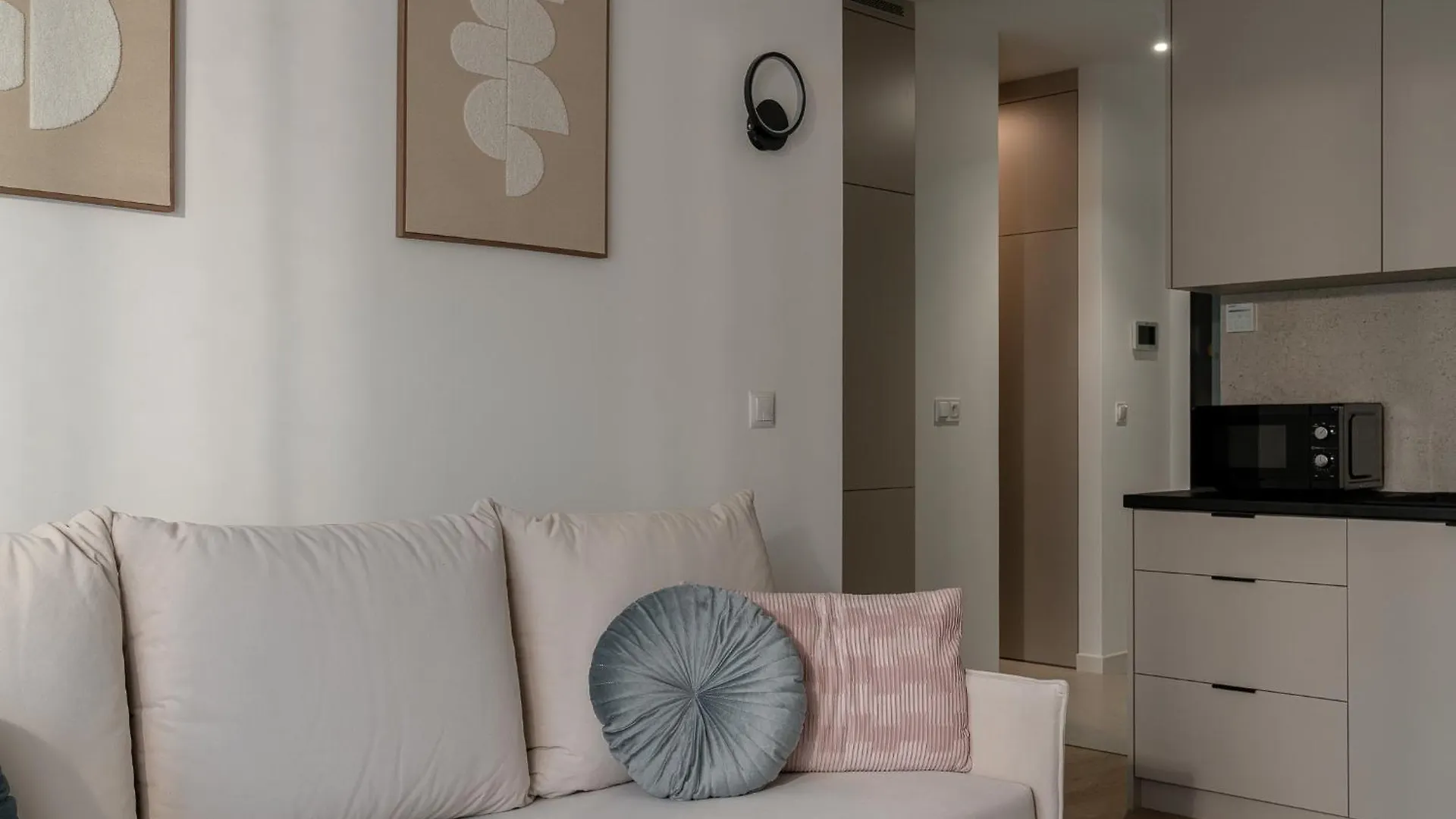 Ina Rent - Apartamenty Czysta Delux 弗罗茨瓦夫 0*,  波兰